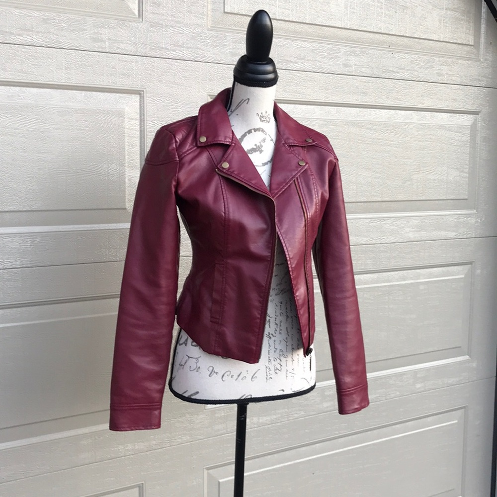 Size Small Red Jacket - Picture 2 of 7